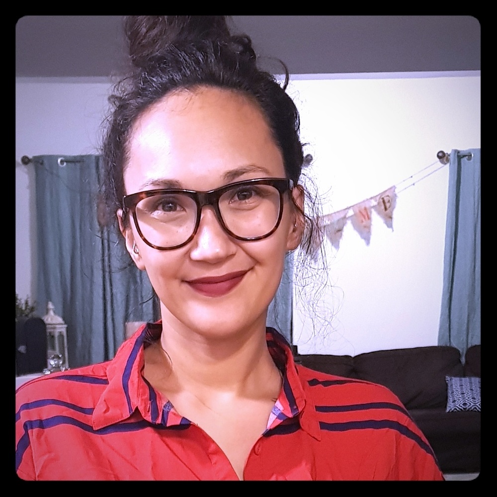 Meet your Posher, Crystal